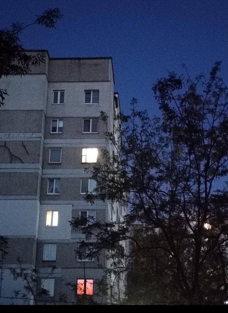 Night, the parking lot